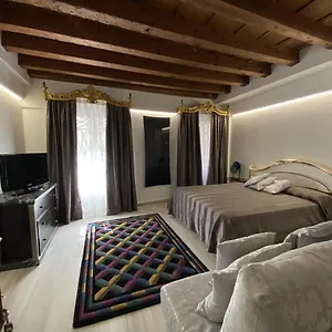  Apartamento Ln Homes - San Marco Canal View